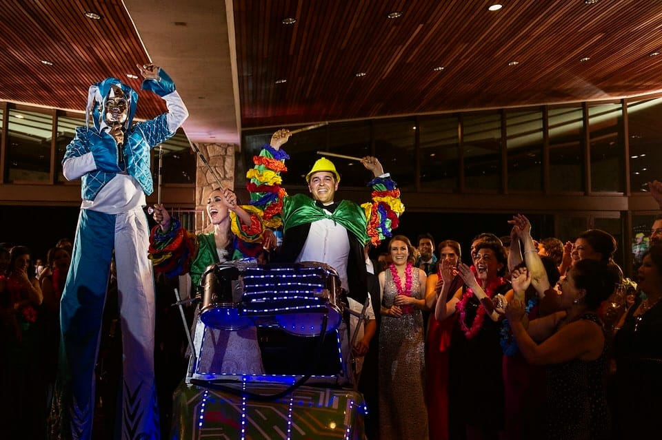Stilt performers entertaining guests at Museo de la Vid y el Vino reception