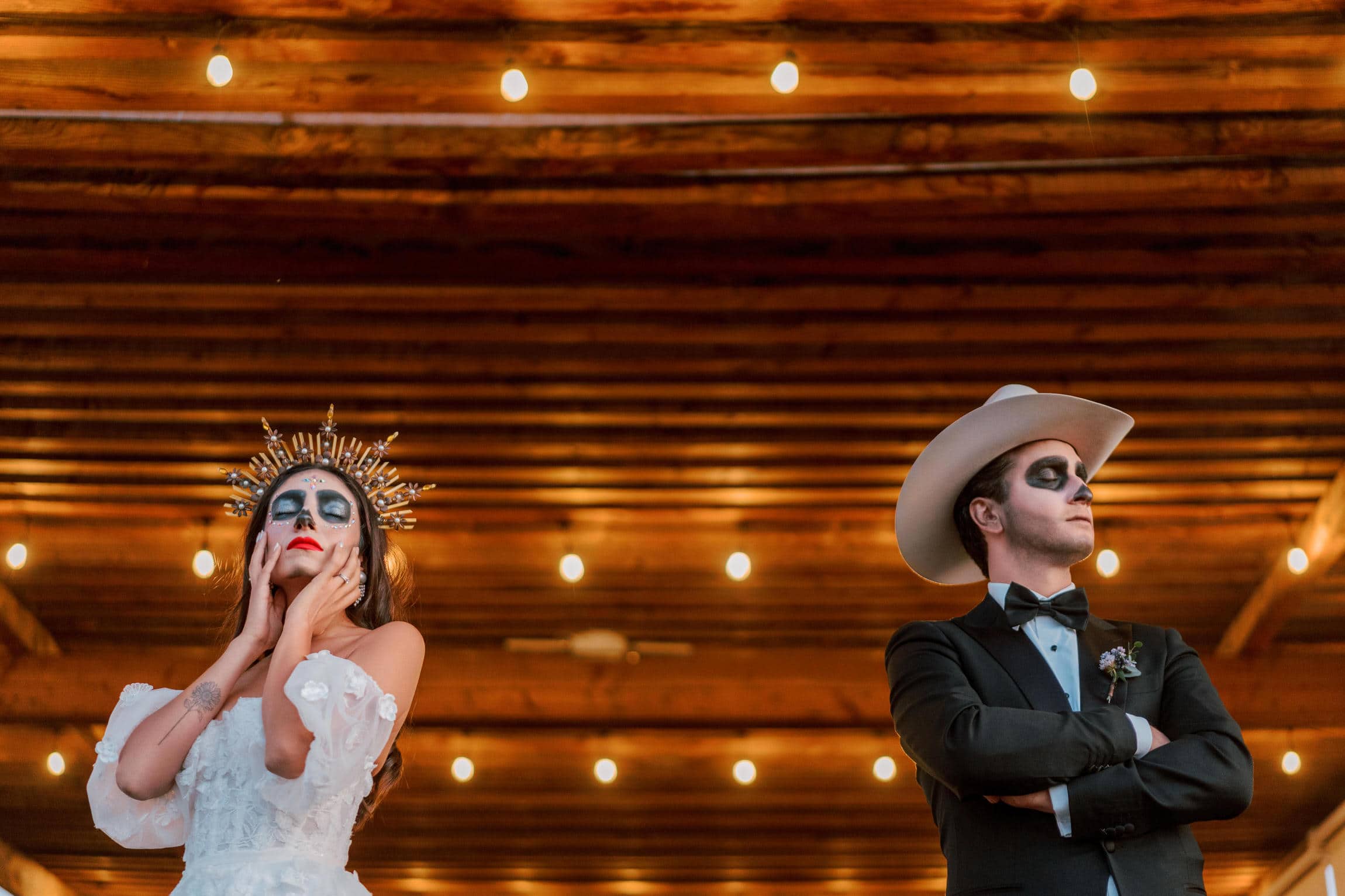 Couple portrait inside Pictograma — handcrafted brick vaults frame the scene, Banyan Tree Veya